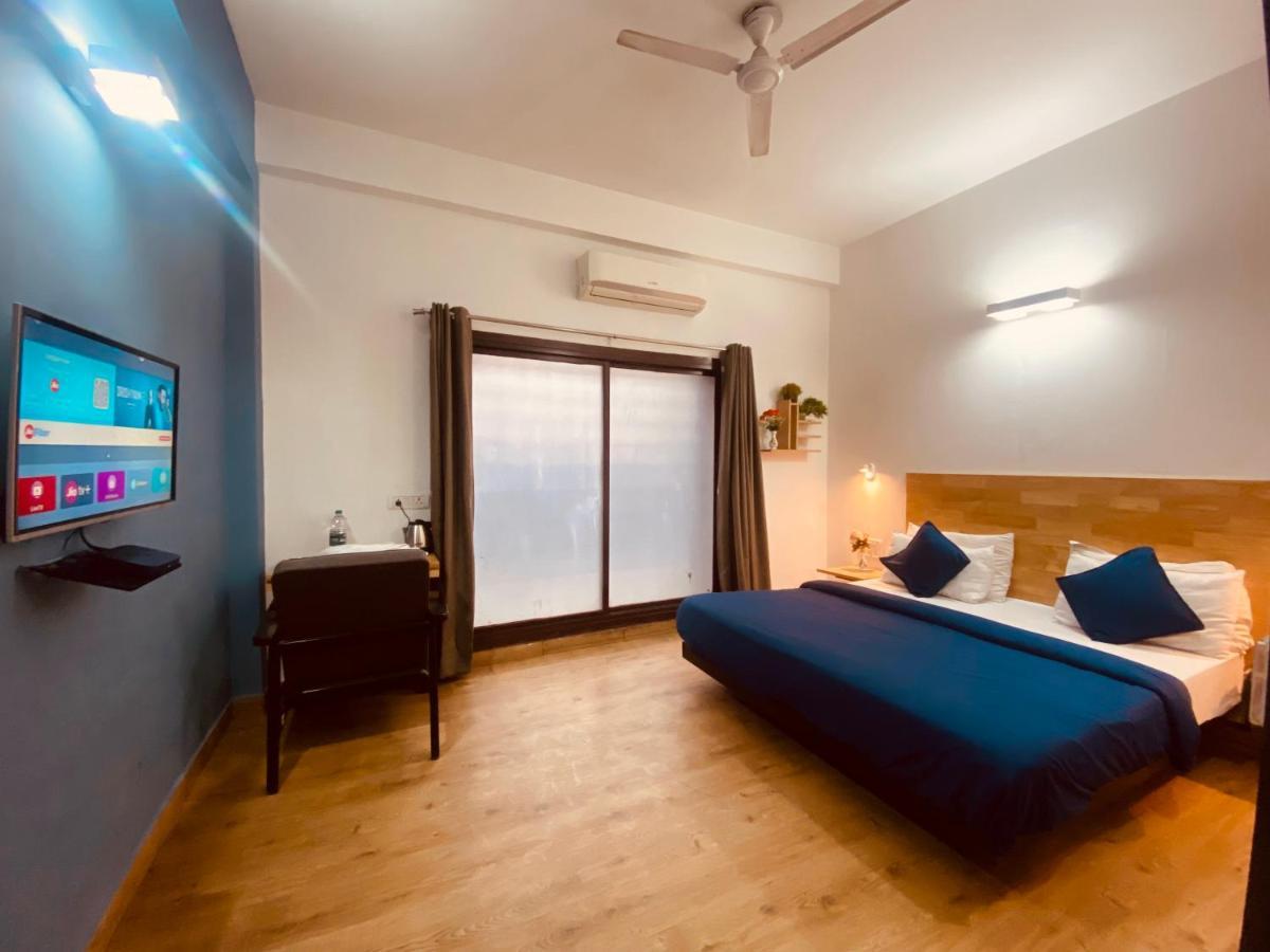 Divine Inn Couple Friendly Hotel Near Sector 51 Metro Station Noida Luaran gambar