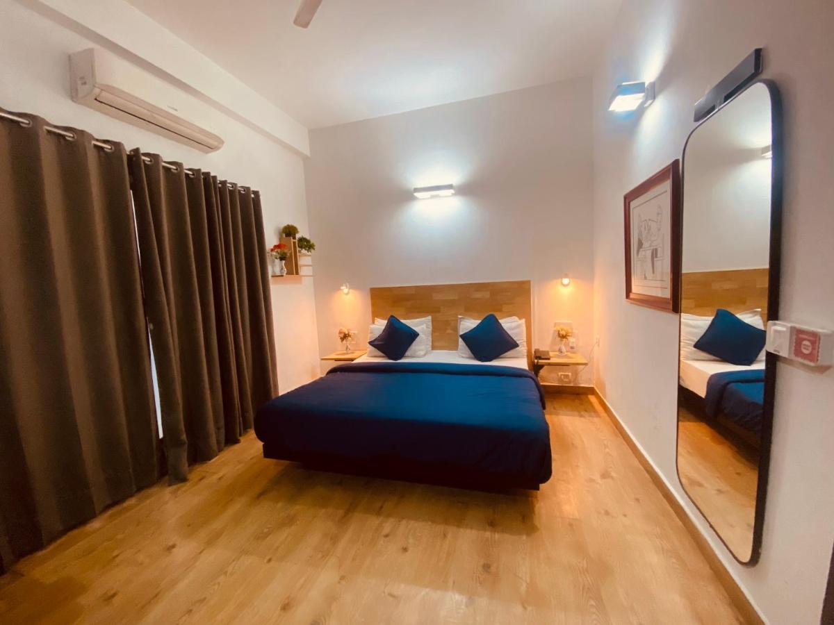 Divine Inn Couple Friendly Hotel Near Sector 51 Metro Station Noida Luaran gambar