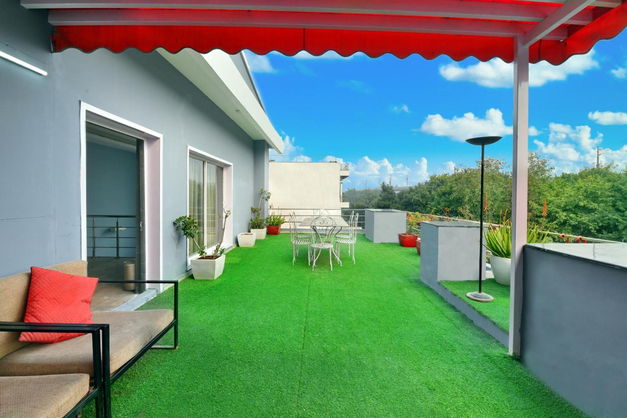 Divine Inn Couple Friendly Hotel Near Sector 51 Metro Station Noida Luaran gambar